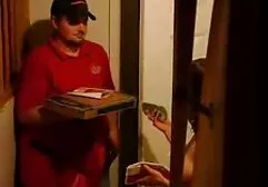 Chloe Amours prova prima volta anale video porno la prima notte di nozze con un uomo di colore.