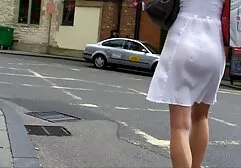 Si alzò sul fondo della gonna e avvitando gli studenti. video sesso anale