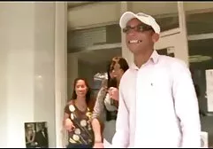 Cercando di succhiare il cazzo di Mike Adriano. moglie anal