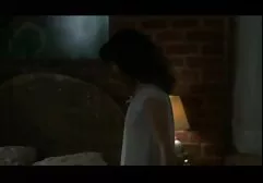 Donna dai capelli castani ha portato l'uomo film porno italiani anale a raggiungere l'orgasmo con le mani e la masturbazione.