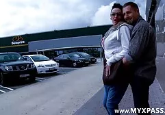 Moglie anale con la sorella sesso con il marito e il suo amico.