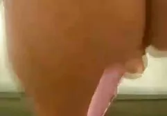 La prima esperienza sessuale di una bella scopate anal bionda.