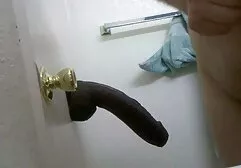 Gli anale amatoriale amanti che fanno sesso nel negozio.