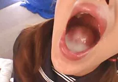 Fidanzate video di un rapporto anale giocare con pene a letto.
