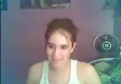 Ragazza dalla video porno prima volta anale pelle scura e un vibratore.